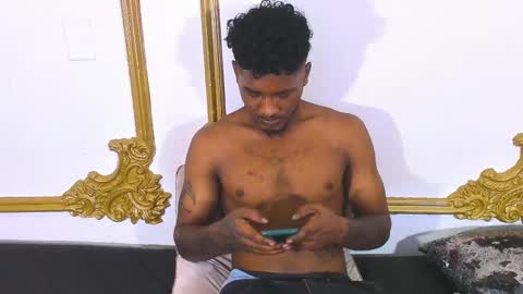 Snapshot of cheeto_333 chatting on 02/13/25, 03:39 Cheeto online show from 02/13/25, 03:39