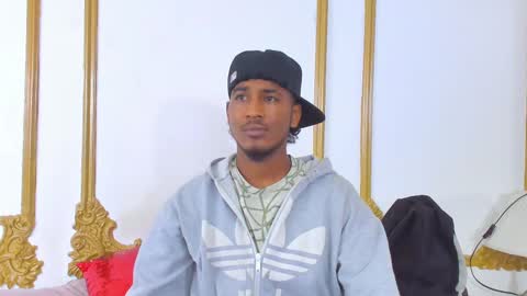 Snapshot of cheeto_333 chatting on 02/18/25, 11:00 Cheeto online show from 02/18/25, 11:00