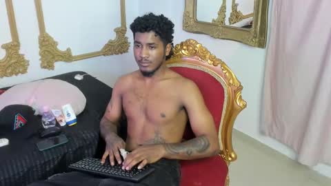 Snapshot of cheeto_333 chatting on 03/06/25, 04:30 Cheeto online show from 03/06/25, 04:30