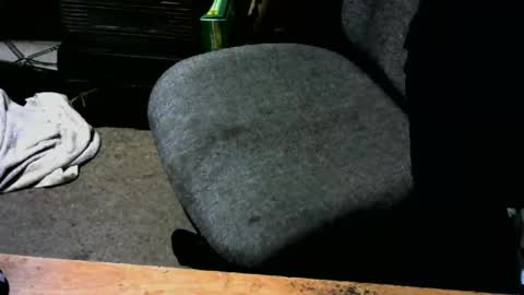 Snapshot of chefy999 chatting on 01/05/25, 11:37 chefy online show from 01/05/25, 11:37