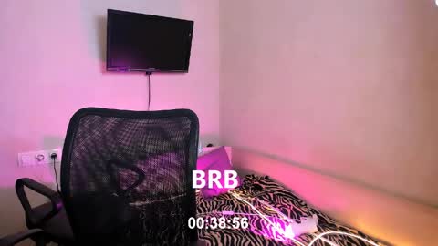 Snapshot of chelsyluxex chatting on 05/27/26, 01:57 Chelsy Luxe online show from 05/27/26, 01:57