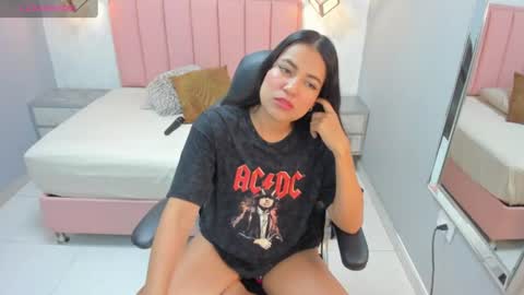 Camila  online show from 06/17/26, 04:26