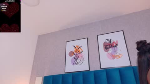   online show from 11/04/25, 07:57