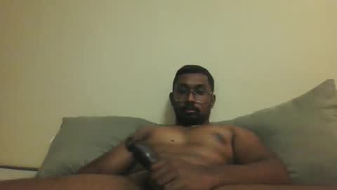 Snapshot of chennaibull1011 chatting on 04/14/26, 03:51 chennaibull1011 online show from 04/14/26, 03:51