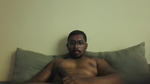 Snapshot of chennaibull1011 chatting on 04/26/26, 05:27 chennaibull1011 online show from 04/26/26, 05:27