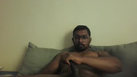 Snapshot of chennaibull1011 chatting on 04/28/26, 05:12 chennaibull1011 online show from 04/28/26, 05:12