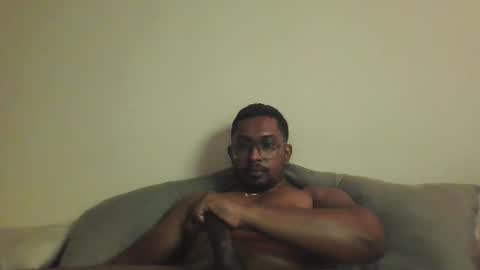 Snapshot of chennaibull1011 chatting on 05/14/26, 10:44 chennaibull1011 online show from 05/14/26, 10:44