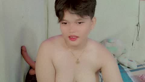 Snapshot of chennybbgirl chatting on 05/14/26, 01:51 chenny online show from 05/14/26, 01:51
