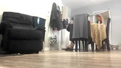 Snapshot of chenovich chatting on 11/20/25, 06:07 chenovich online show from 11/20/25, 06:07