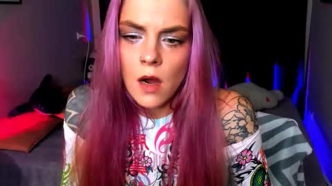 Snapshot of cherrie_sherry chatting on 03/01/26, 09:06 Sherry online show from 03/01/26, 09:06