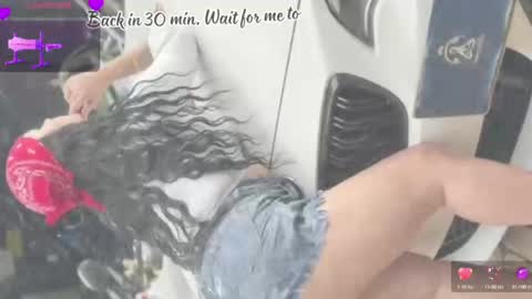 C H E R R Y  online show from 09/10/25, 11:10