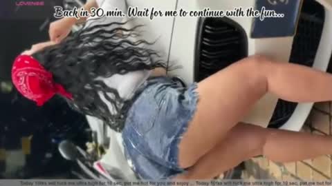 C H E R R Y  online show from 10/28/25, 10:19