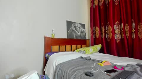 cherry_falls online show from 10/20/25, 08:37