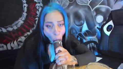 cherry jenklins87 online show from 03/18/26, 01:36