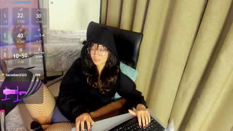 Snapshot of cherry_kissx chatting on 03/07/26, 05:26 Chloe online show from 03/07/26, 05:26