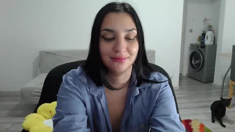 Snapshot of cherry_pie95 chatting on 09/09/25, 02:11 Sherry online show from 09/09/25, 02:11