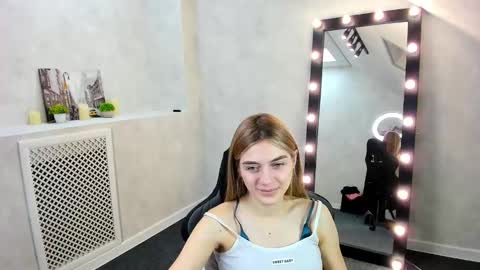 cherry_pr1ce online show from 12/19/24, 01:07