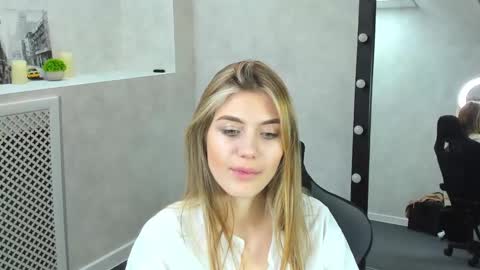 cherry_pr1ce online show from 12/23/24, 03:18