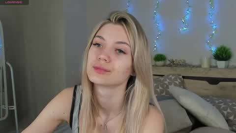 Snapshot of cherry_pr1ce chatting on 05/10/26, 11:10 cherry_pr1ce online show from 05/10/26, 11:10
