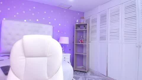 Sussan Cherry  online show from 03/08/25, 02:30