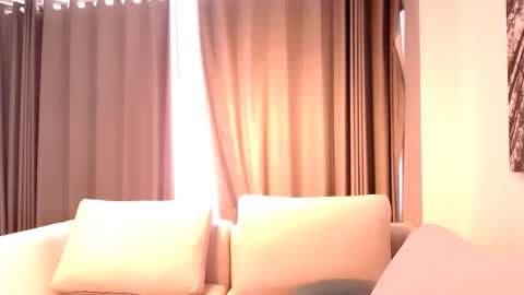 Snapshot of cherrycoloured chatting on 02/08/26, 01:58 Anna online show from 02/08/26, 01:58