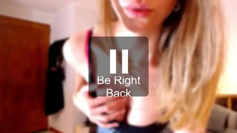 Snapshot of cherrycoloured chatting on 02/26/26, 04:22 Anna online show from 02/26/26, 04:22