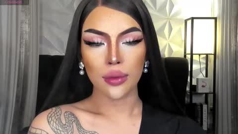 Snapshot of cherryharper chatting on 12/19/24, 08:02 THE ALPHA GODDESSOFSEXUALDESIRE online show from 12/19/24, 08:02