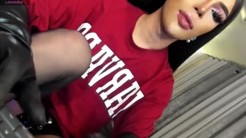 Snapshot of cherryharper chatting on 12/20/24, 10:49 THE ALPHA GODDESSOFSEXUALDESIRE online show from 12/20/24, 10:49