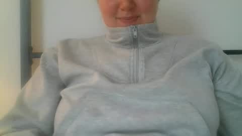 Snapshot of cherryjune chatting on 04/30/26, 04:57 CherryJune online show from 04/30/26, 04:57