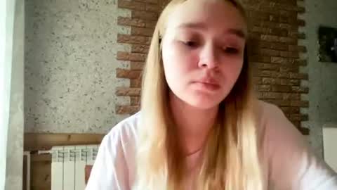 Snapshot of cherryleija chatting on 06/11/26, 05:49 Lei online show from 06/11/26, 05:49