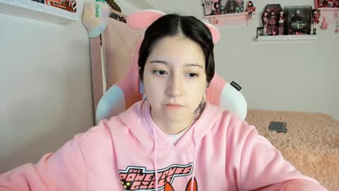 Snapshot of cherrymafer666 chatting on 01/14/25, 04:04 cherrycute666 online show from 01/14/25, 04:04