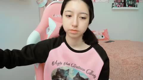 Snapshot of cherrymafer666 chatting on 01/20/25, 08:18 cherrycute666 online show from 01/20/25, 08:18