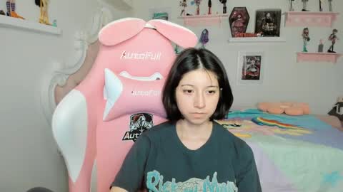 cherrycute666 online show from 04/24/26, 04:48