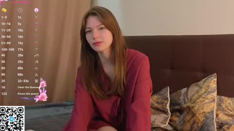 Snapshot of cherrymira chatting on 11/30/25, 05:17 Loise online show from 11/30/25, 05:17