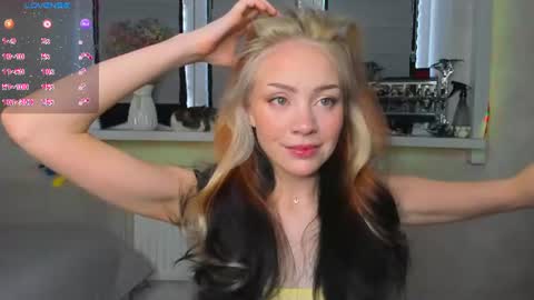 Lysia online show from 06/13/26, 02:59