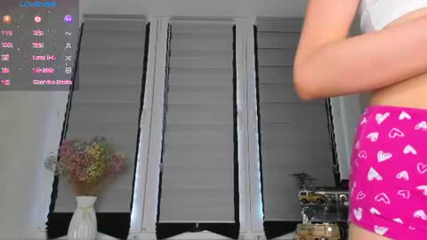 Lysia online show from 06/19/26, 03:16
