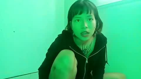 Snapshot of cherrywitchy chatting on 12/25/24, 10:05 Cherry online show from 12/25/24, 10:05