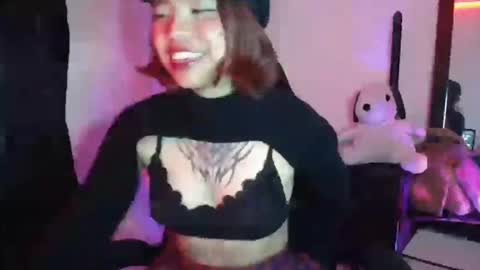 Snapshot of cherrywitchy chatting on 02/19/25, 06:55 Cherry online show from 02/19/25, 06:55