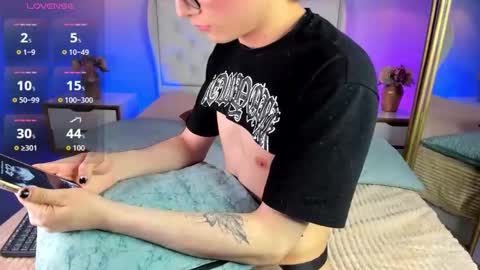 Matias online show from 10/24/25, 09:11