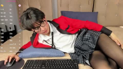 Snapshot of cherryy_boy chatting on 04/01/26, 10:29 Matias online show from 04/01/26, 10:29