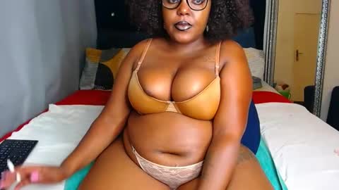 cherryyummy69 online show from 12/18/24, 05:59