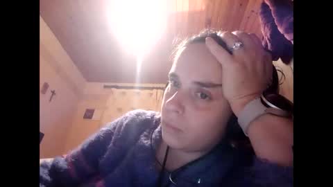 Snapshot of cherymoon89 chatting on 12/15/25, 05:28 CherryMoon online show from 12/15/25, 05:28