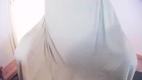 Snapshot of cheslongss chatting on 02/28/25, 08:53 Ches Long online show from 02/28/25, 08:53