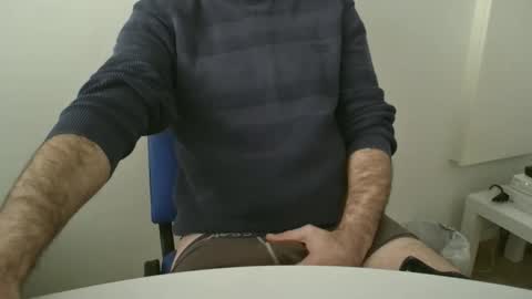 Snapshot of cheslongss chatting on 03/16/26, 02:32 Ches Long online show from 03/16/26, 02:32