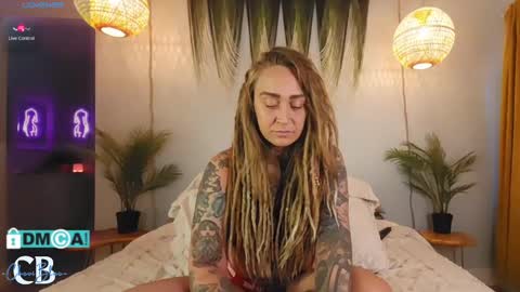 Snapshot of cheviblue chatting on 03/03/25, 03:20 Chevi Blue online show from 03/03/25, 03:20