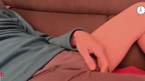 Snapshot of chezmonsieur_g chatting on 10/27/25, 06:56 Grey online show from 10/27/25, 06:56