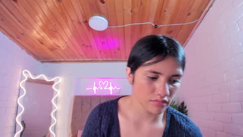 Snapshot of chiara_tay chatting on 01/16/25, 01:48 Chiara online show from 01/16/25, 01:48