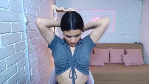 Snapshot of chiara_tay chatting on 02/19/25, 09:39 Chiara online show from 02/19/25, 09:39