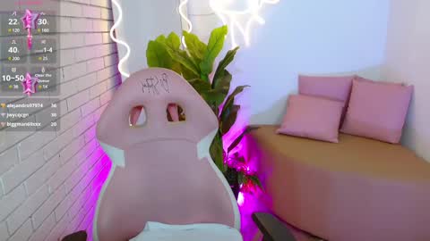 Snapshot of chiara_tay chatting on 02/21/25, 09:34 Chiara online show from 02/21/25, 09:34