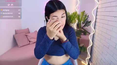 Snapshot of chiara_tay chatting on 03/01/25, 12:45 Chiara online show from 03/01/25, 12:45